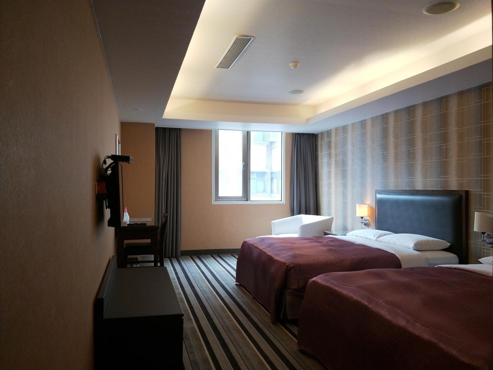 Metropolis Hotel Taoyuan Luaran gambar
