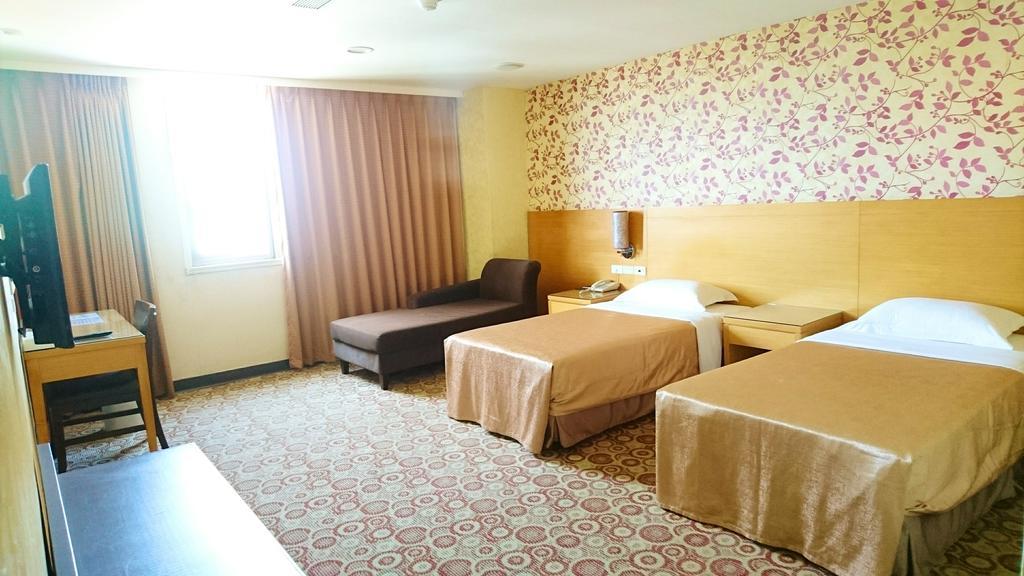 Metropolis Hotel Taoyuan Luaran gambar