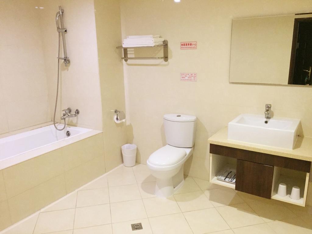 Metropolis Hotel Taoyuan Luaran gambar