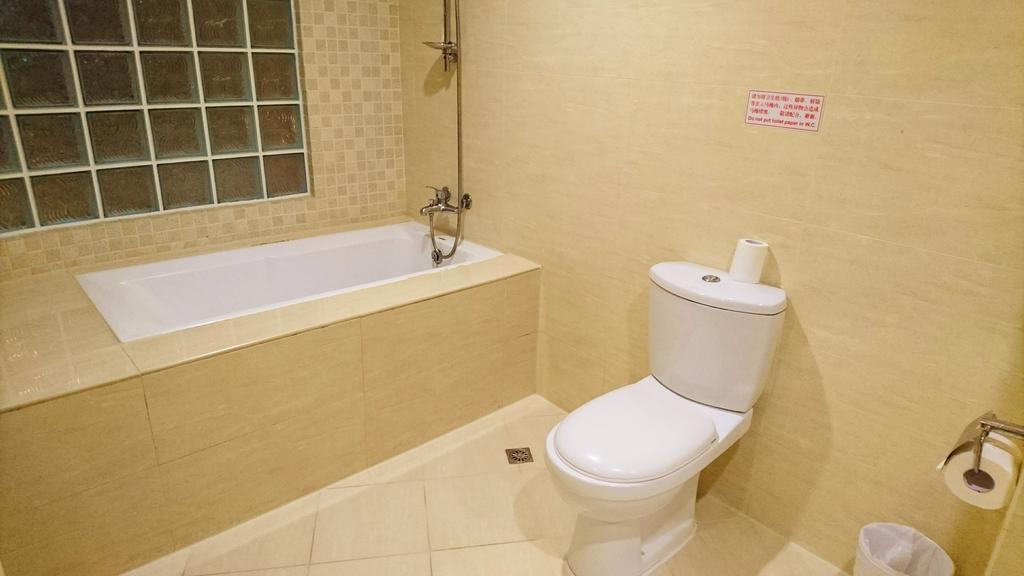Metropolis Hotel Taoyuan Luaran gambar